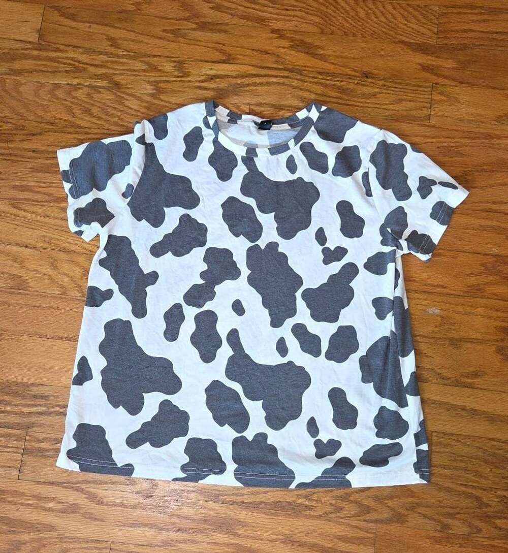 Shein Curve Cow Print Short Sleeve T-Shirt Size 0XL